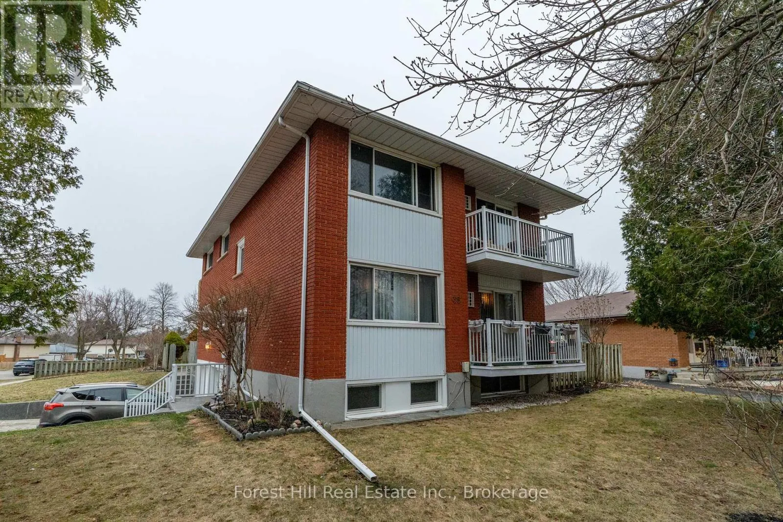 35 SHAFTSBURY DRIVE