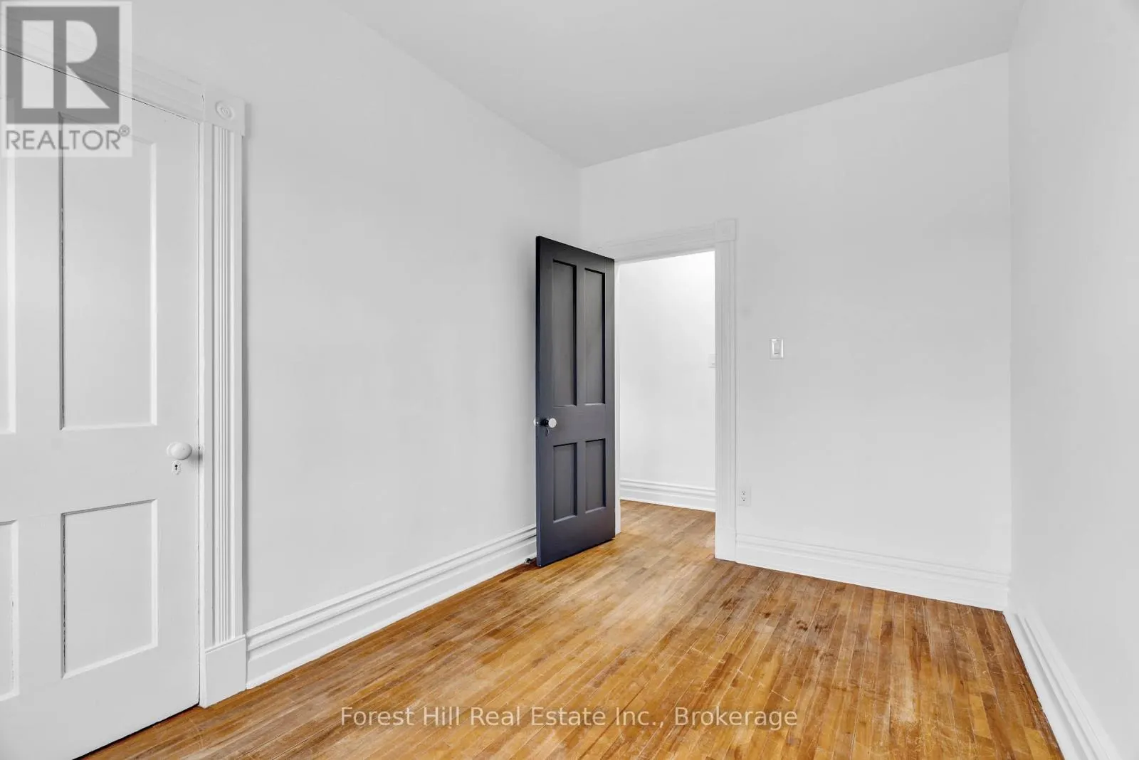 184 BOUCHER STREET E
