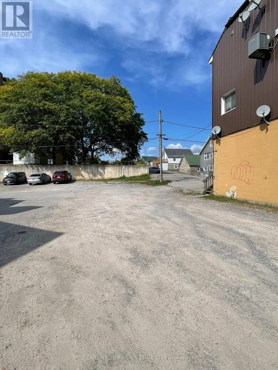 240-246 KING STREET W