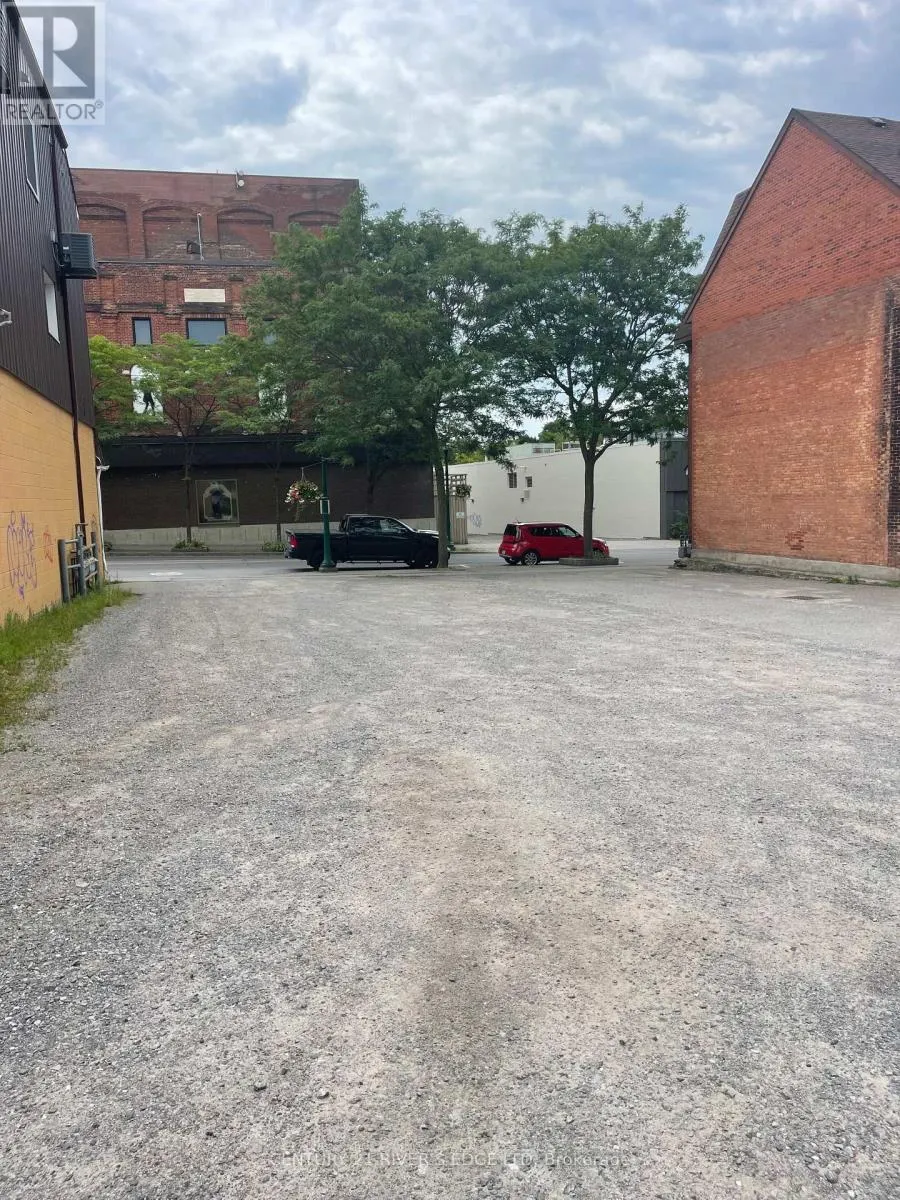 240-246 KING STREET W