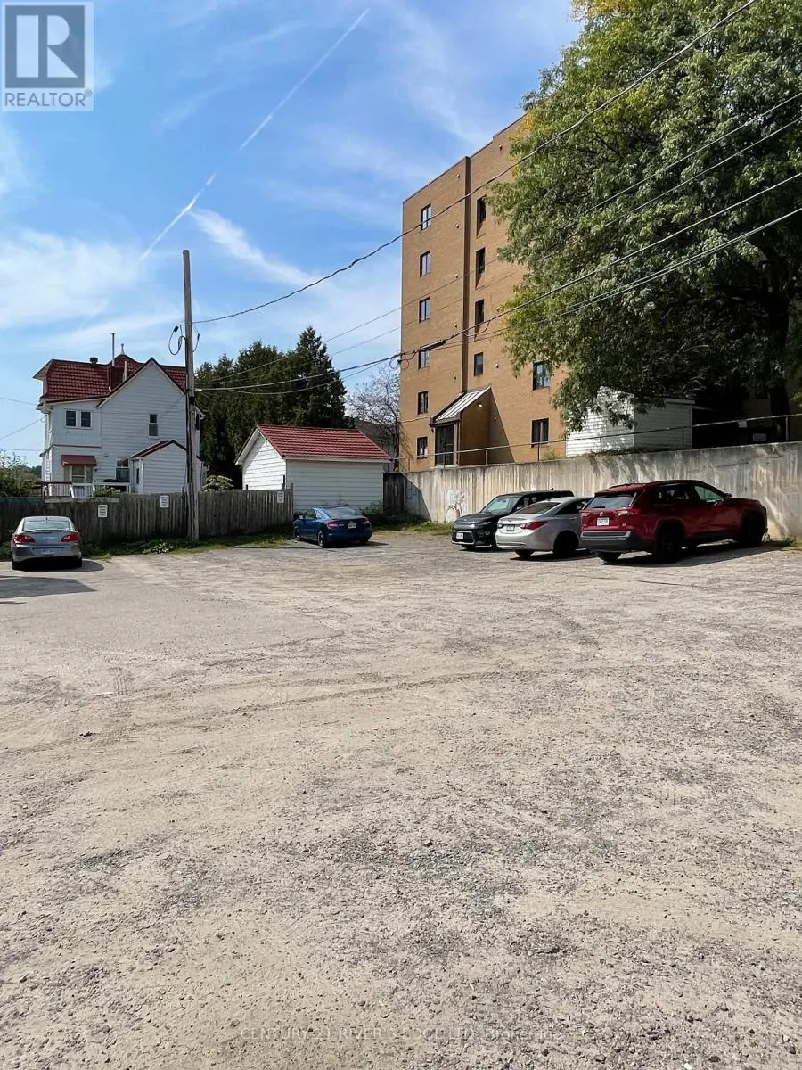 240-246 KING STREET W