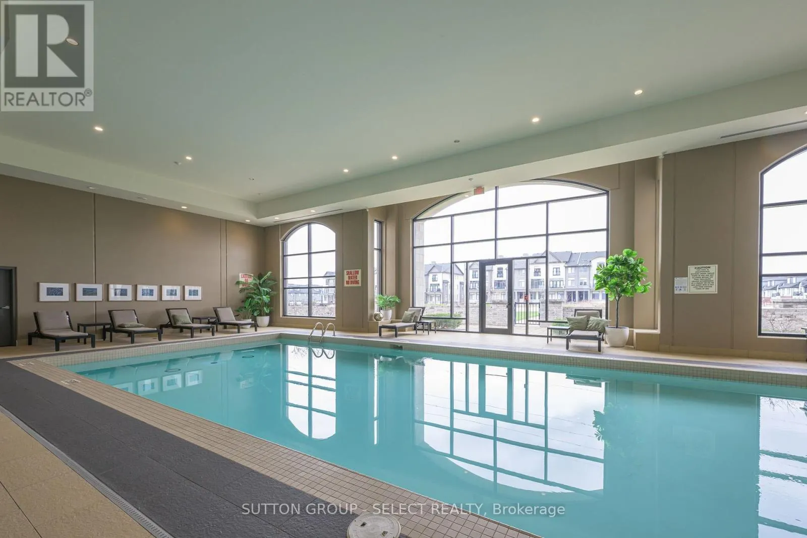 803 - 240 VILLAGEWALK BOULEVARD, #803