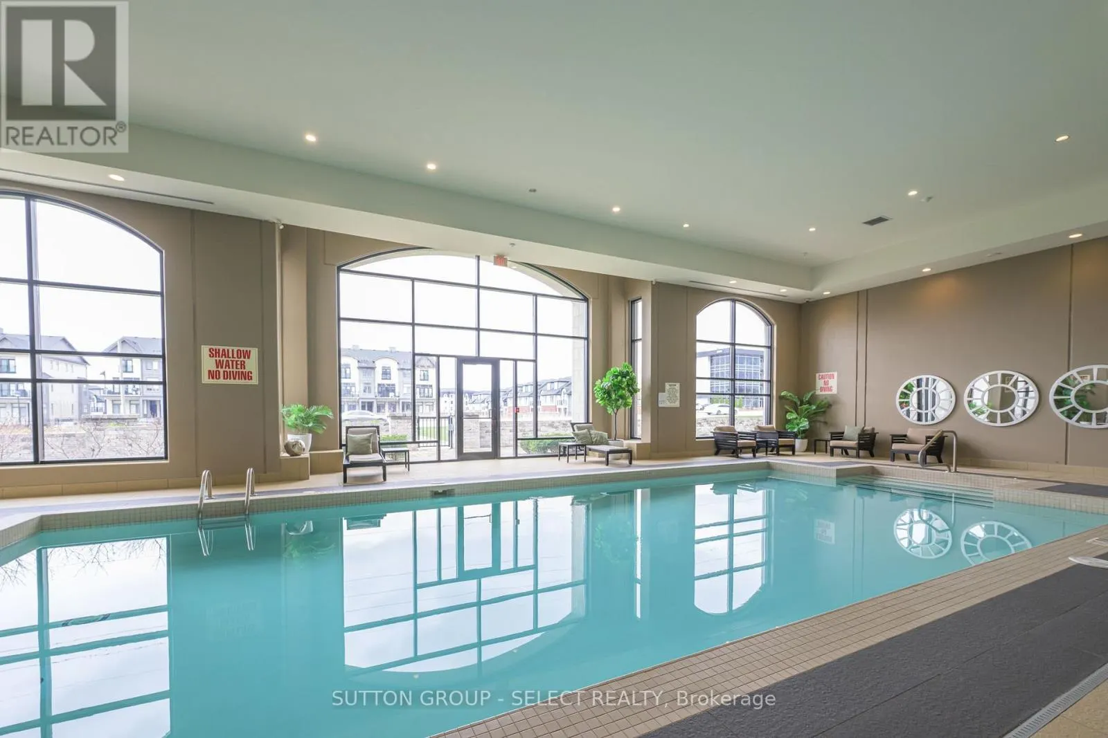 803 - 240 VILLAGEWALK BOULEVARD, #803