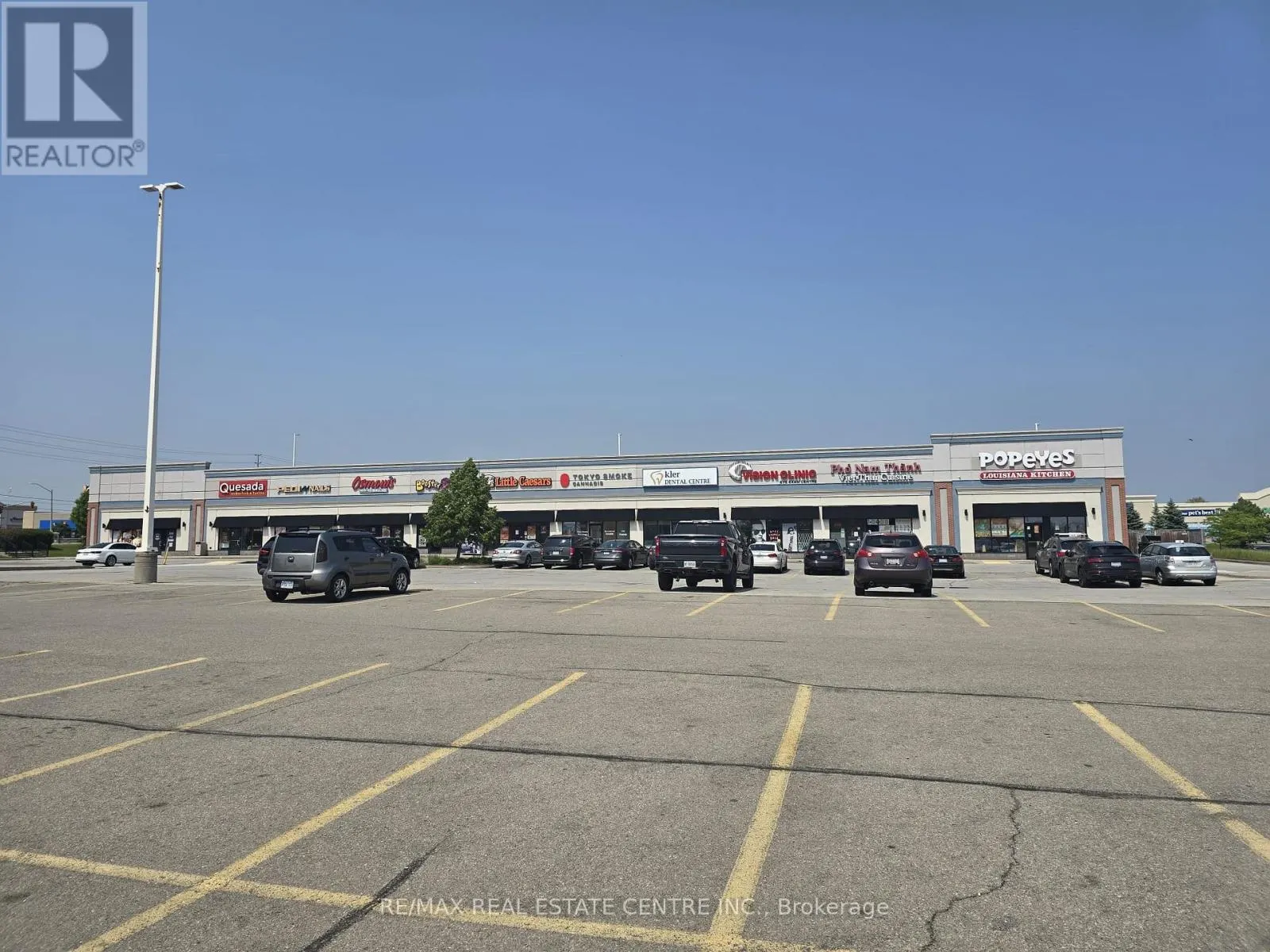 UNIT 1 - 80 DUNDAS STREET E