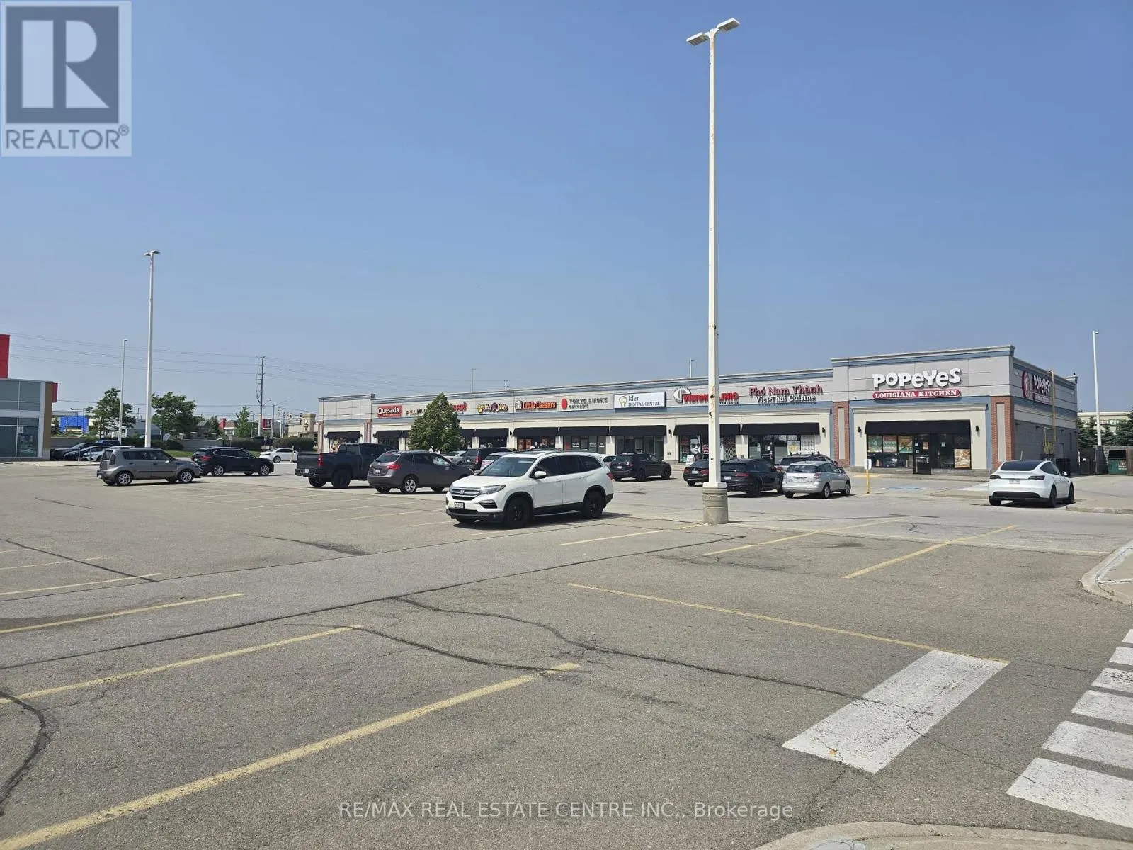 UNIT 1 - 80 DUNDAS STREET E