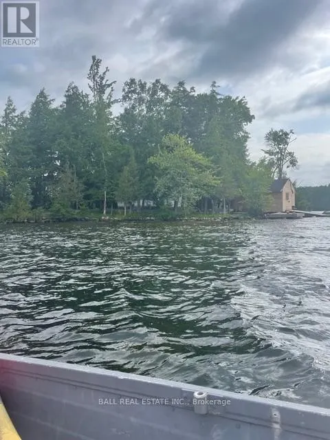 9 ISLAND 4