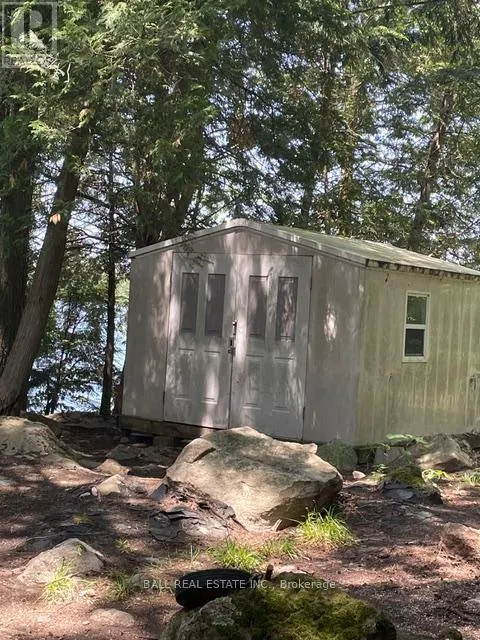 9 ISLAND 4