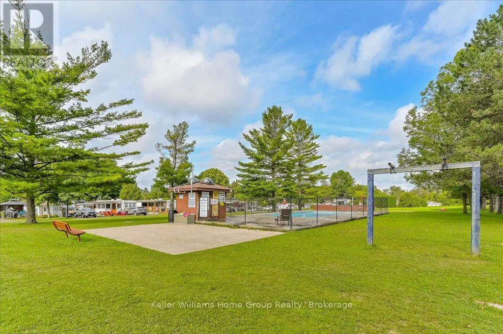 536 POPLAR PLACE