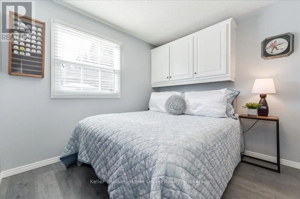 536 POPLAR PLACE