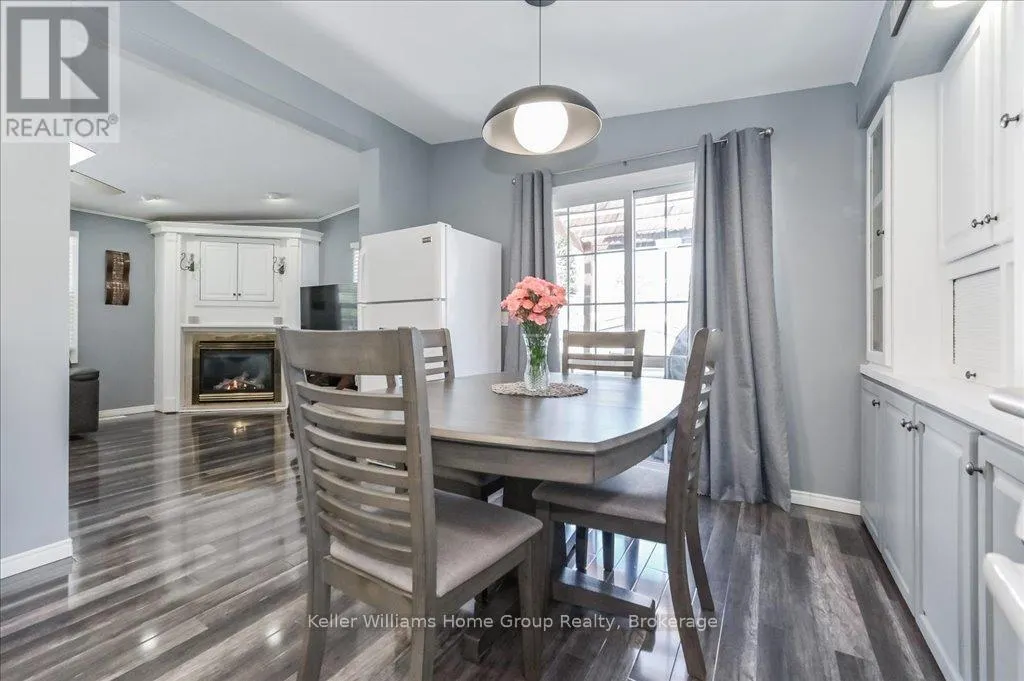 536 POPLAR PLACE
