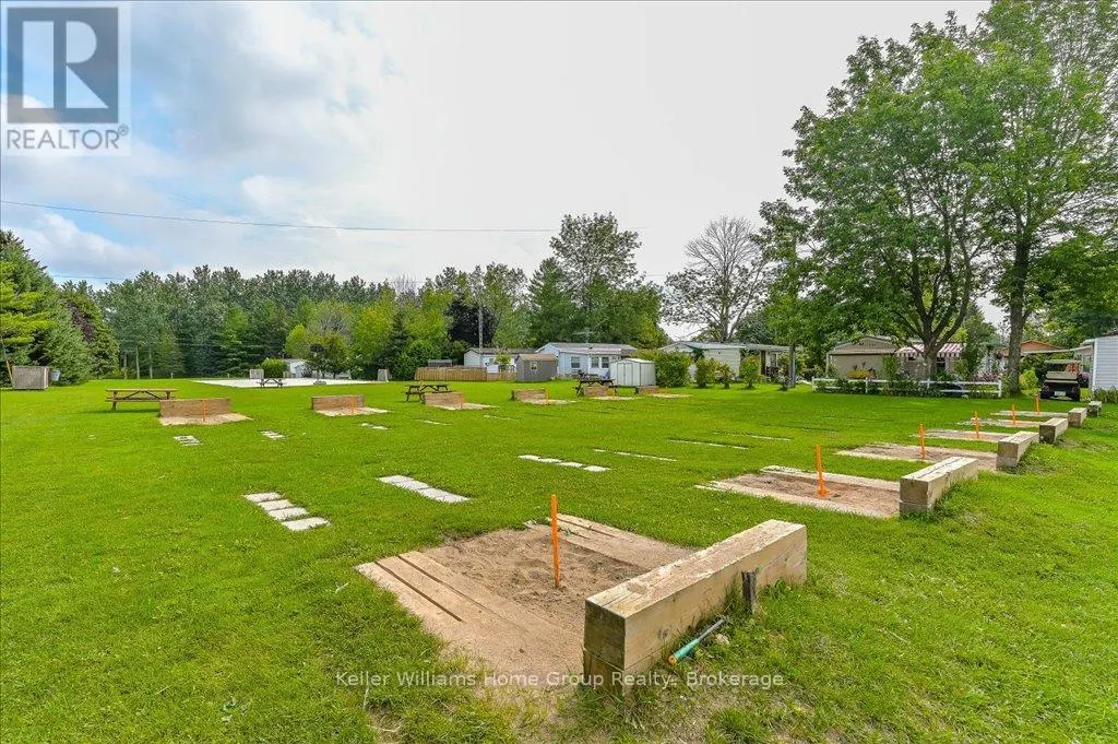 536 POPLAR PLACE