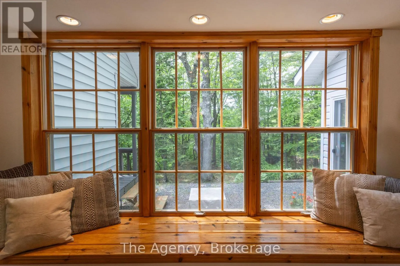 1411 CEDAR LANE
