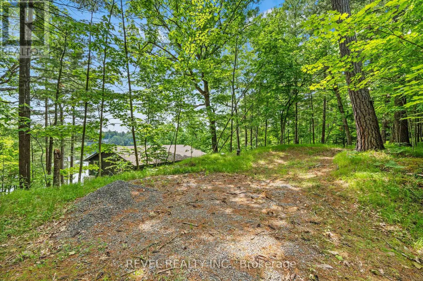 49 SLEEPY HOLLOW ROAD
