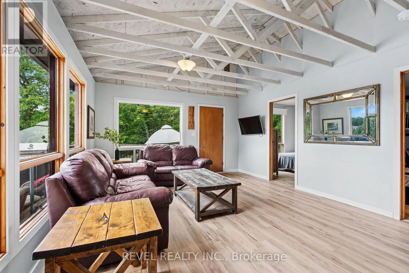 49 SLEEPY HOLLOW ROAD