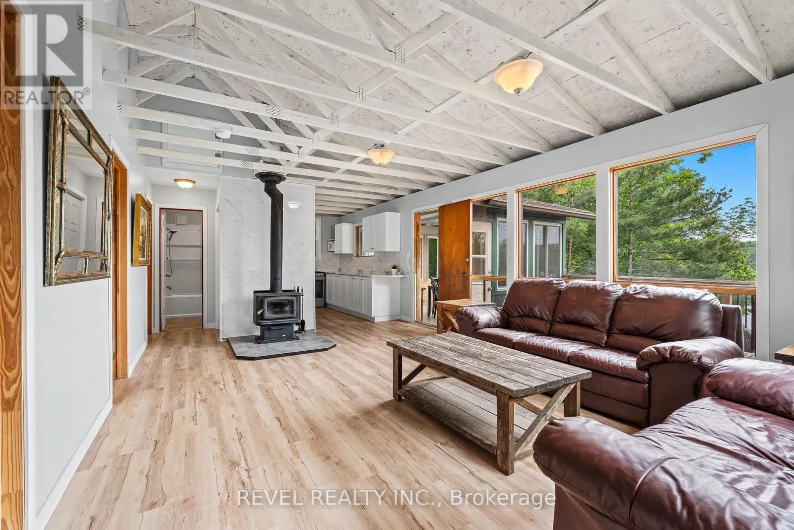 49 SLEEPY HOLLOW ROAD