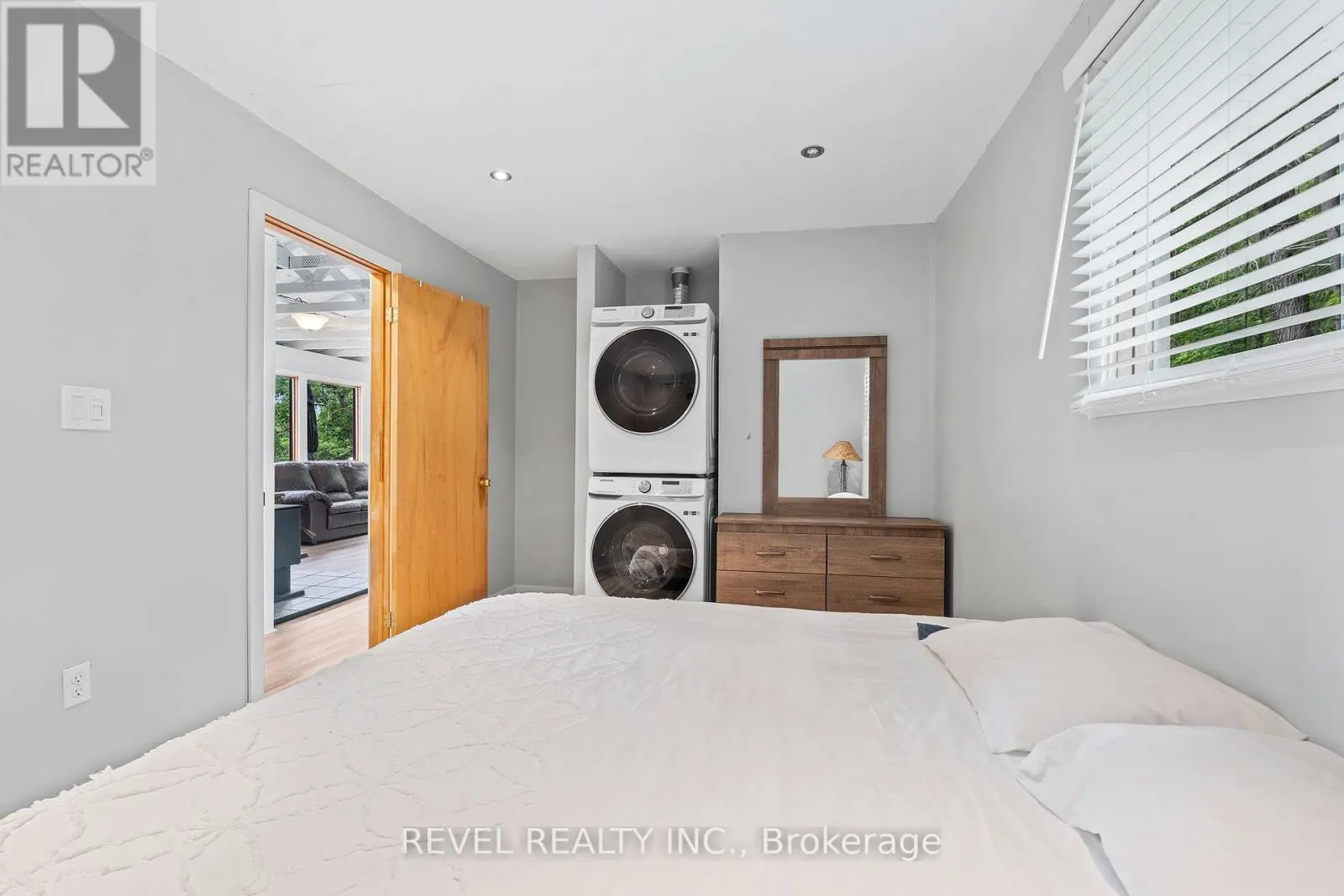49 SLEEPY HOLLOW ROAD