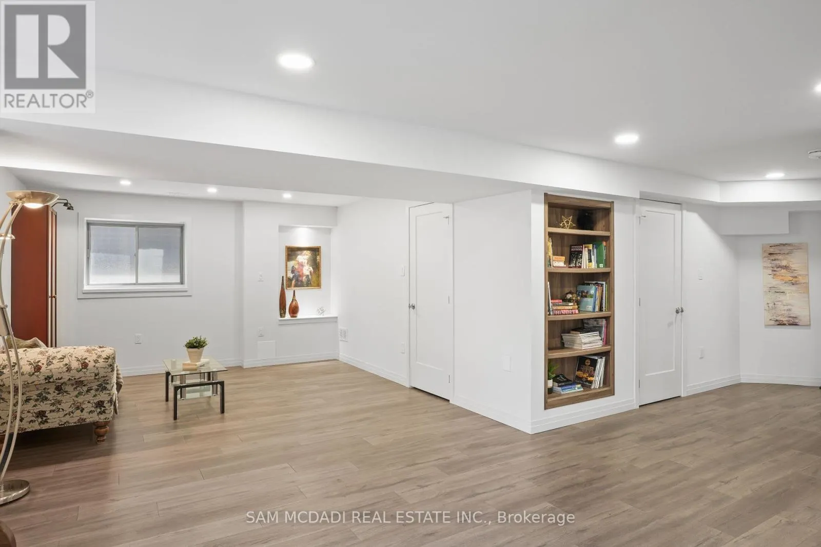 4037 STADELBAUER DRIVE