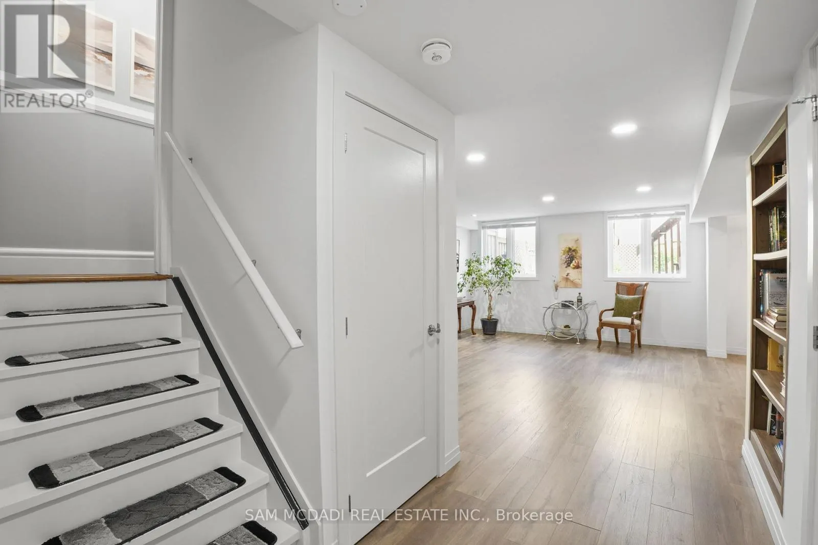 4037 STADELBAUER DRIVE