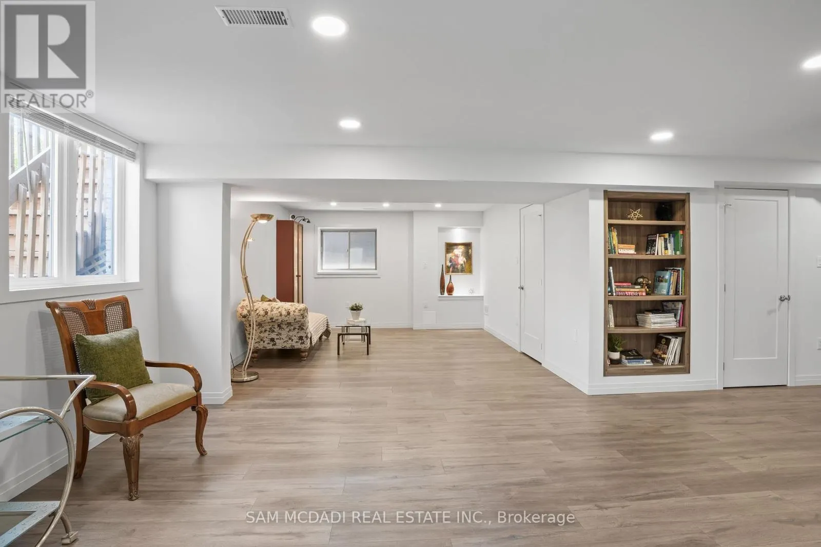 4037 STADELBAUER DRIVE