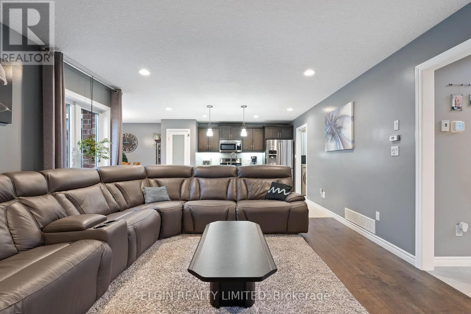 104 WESTLAKE DRIVE