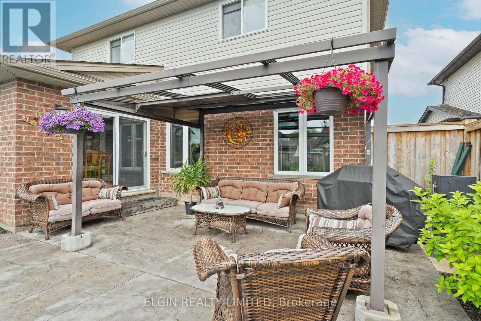 104 WESTLAKE DRIVE