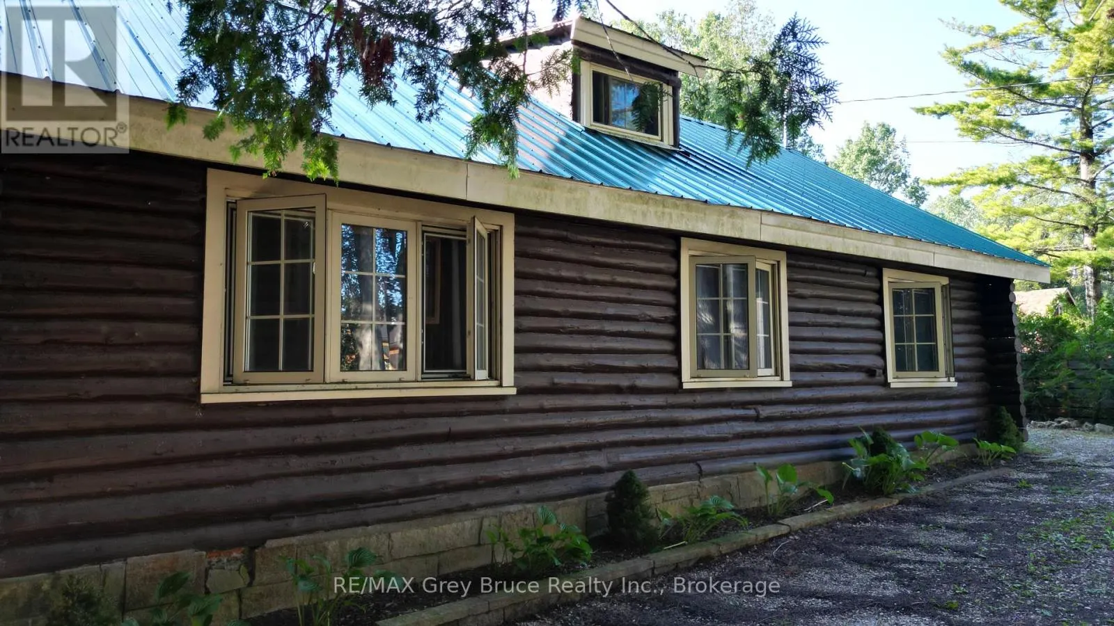 18 STOKES RIVER ROAD