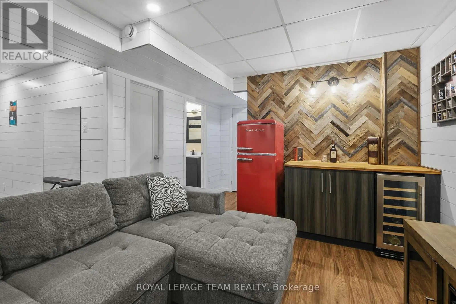 374 TRILLIUM CIRCLE