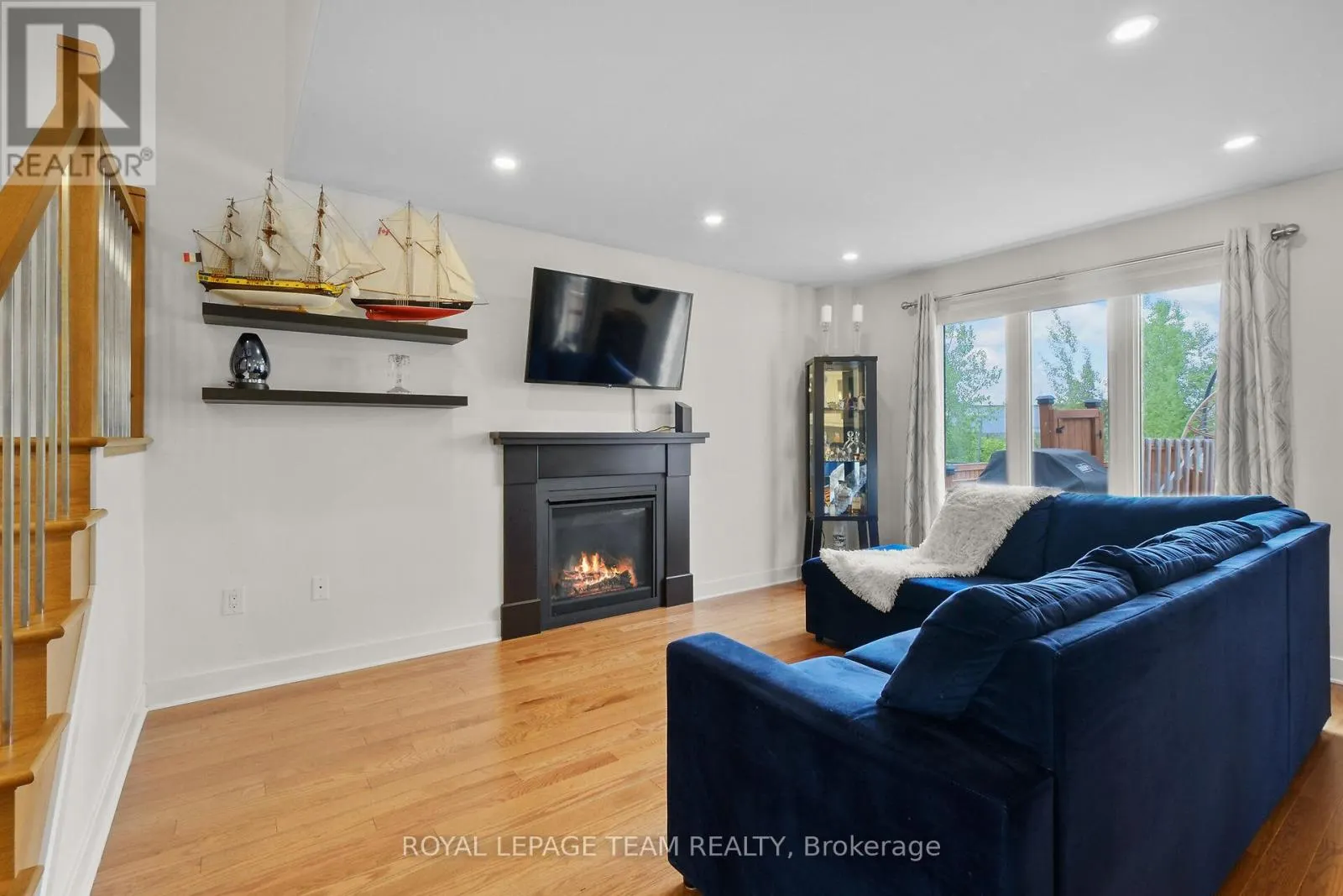 374 TRILLIUM CIRCLE
