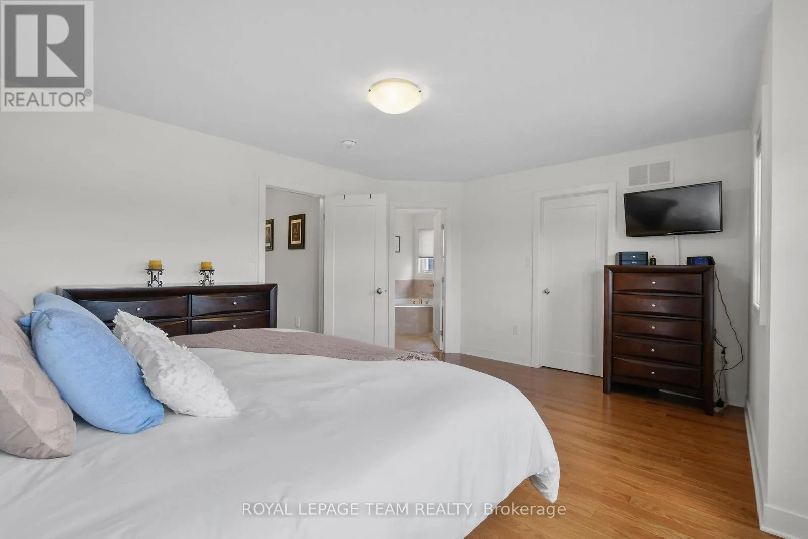 374 TRILLIUM CIRCLE