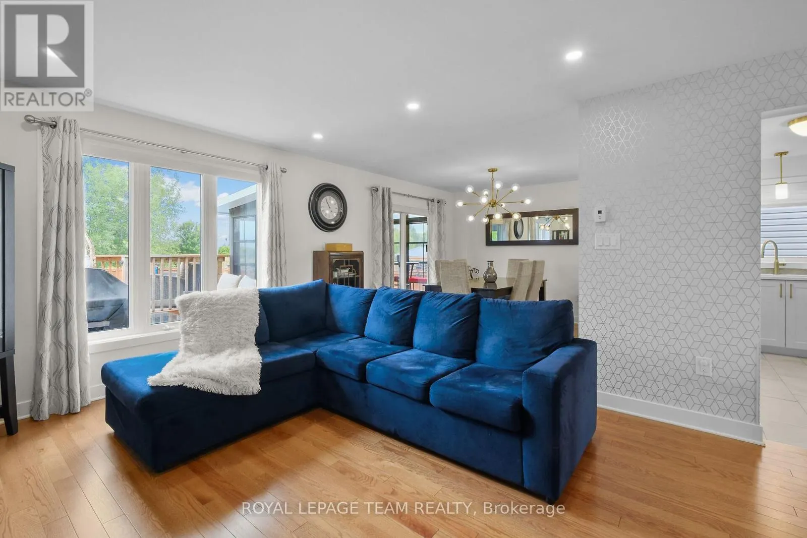 374 TRILLIUM CIRCLE