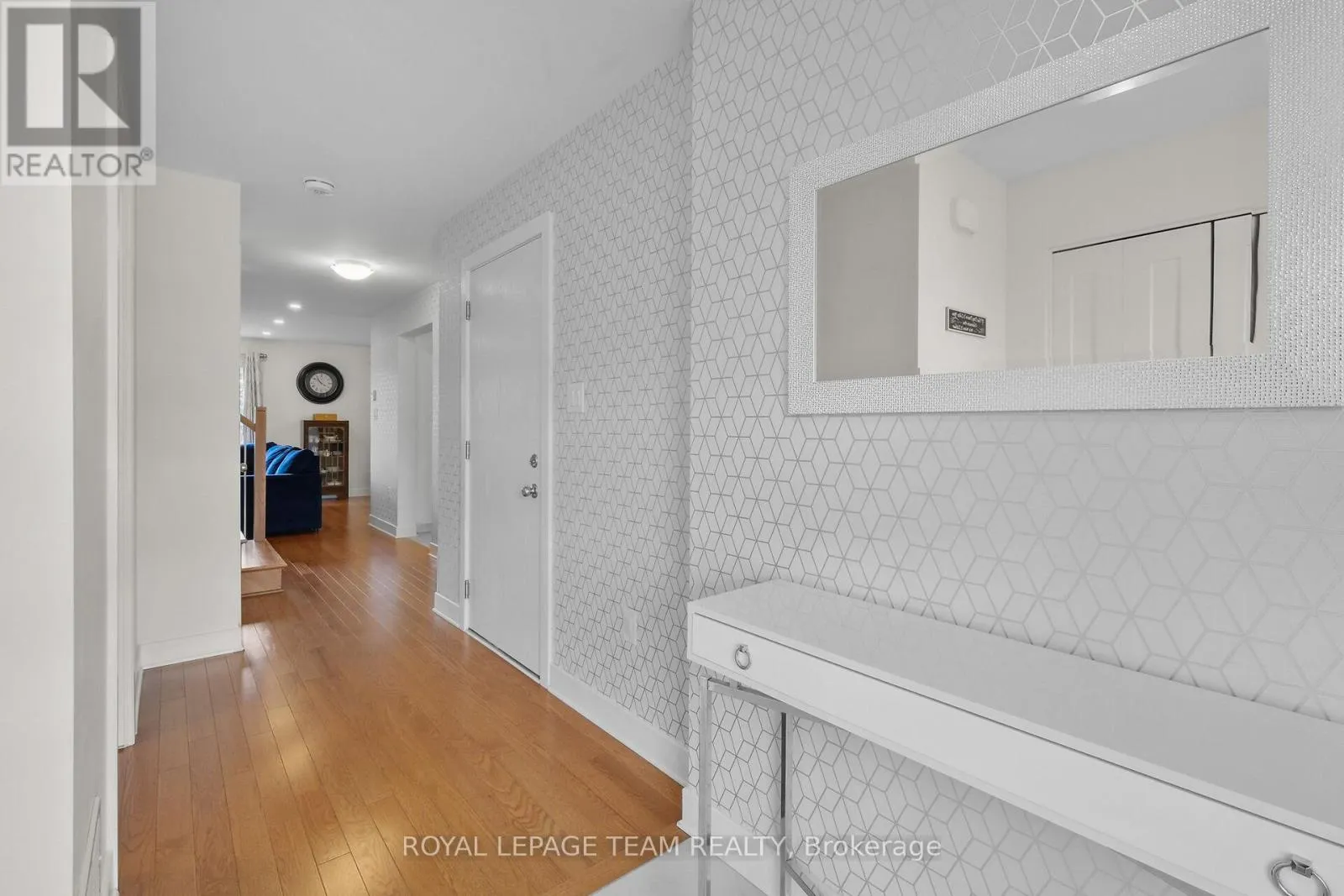 374 TRILLIUM CIRCLE
