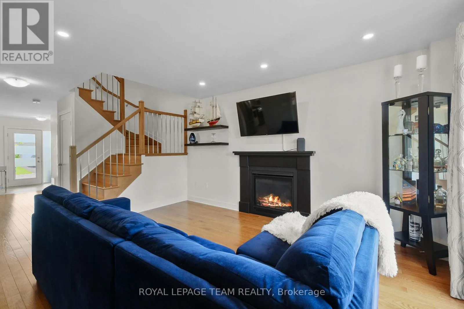 374 TRILLIUM CIRCLE