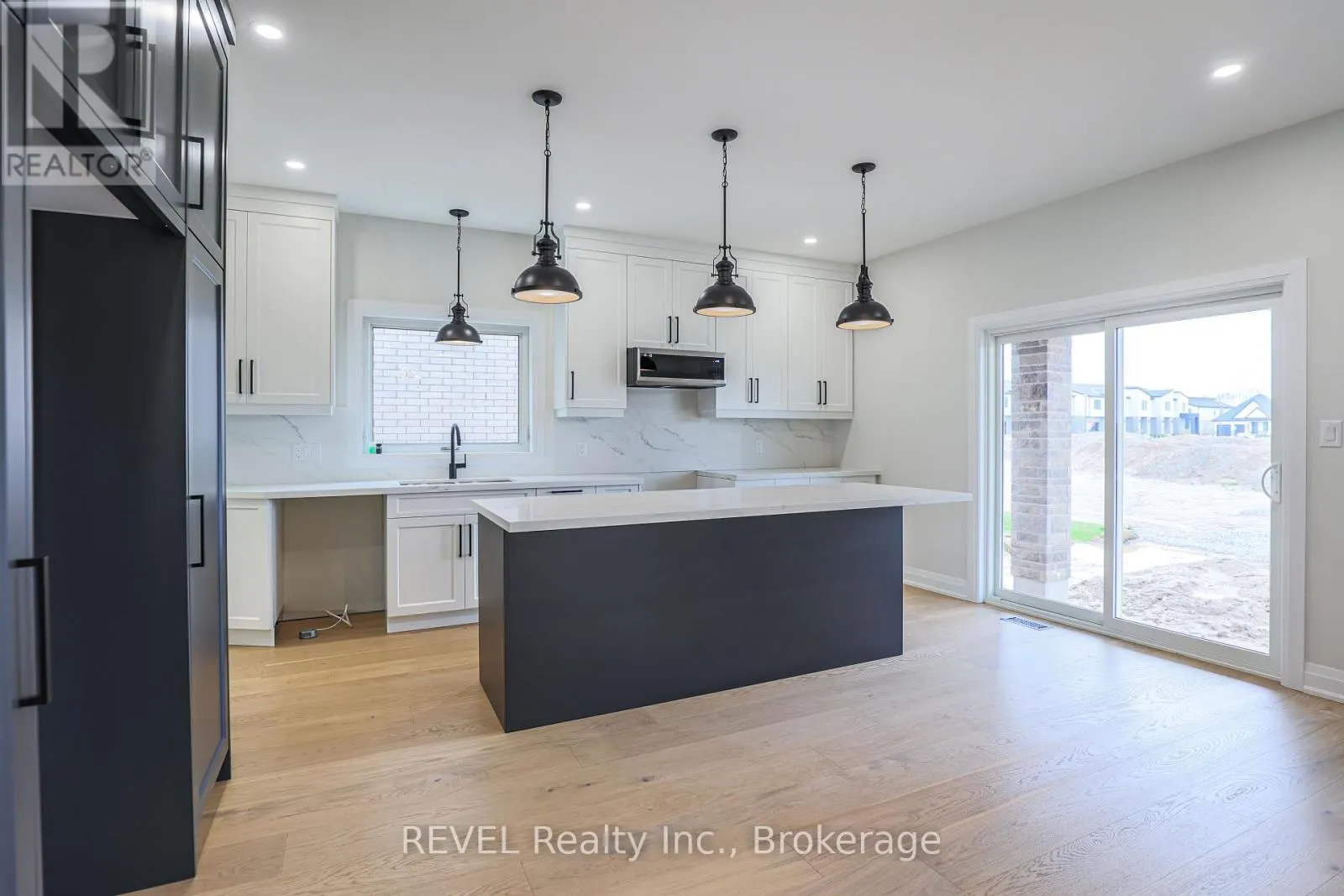 111 ACACIA ROAD