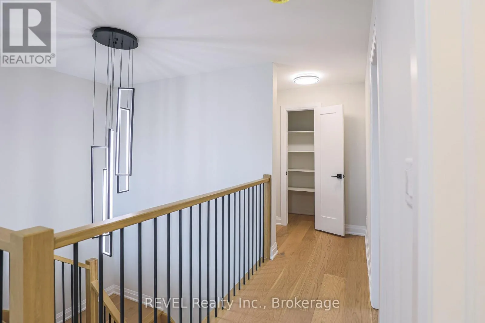111 ACACIA ROAD