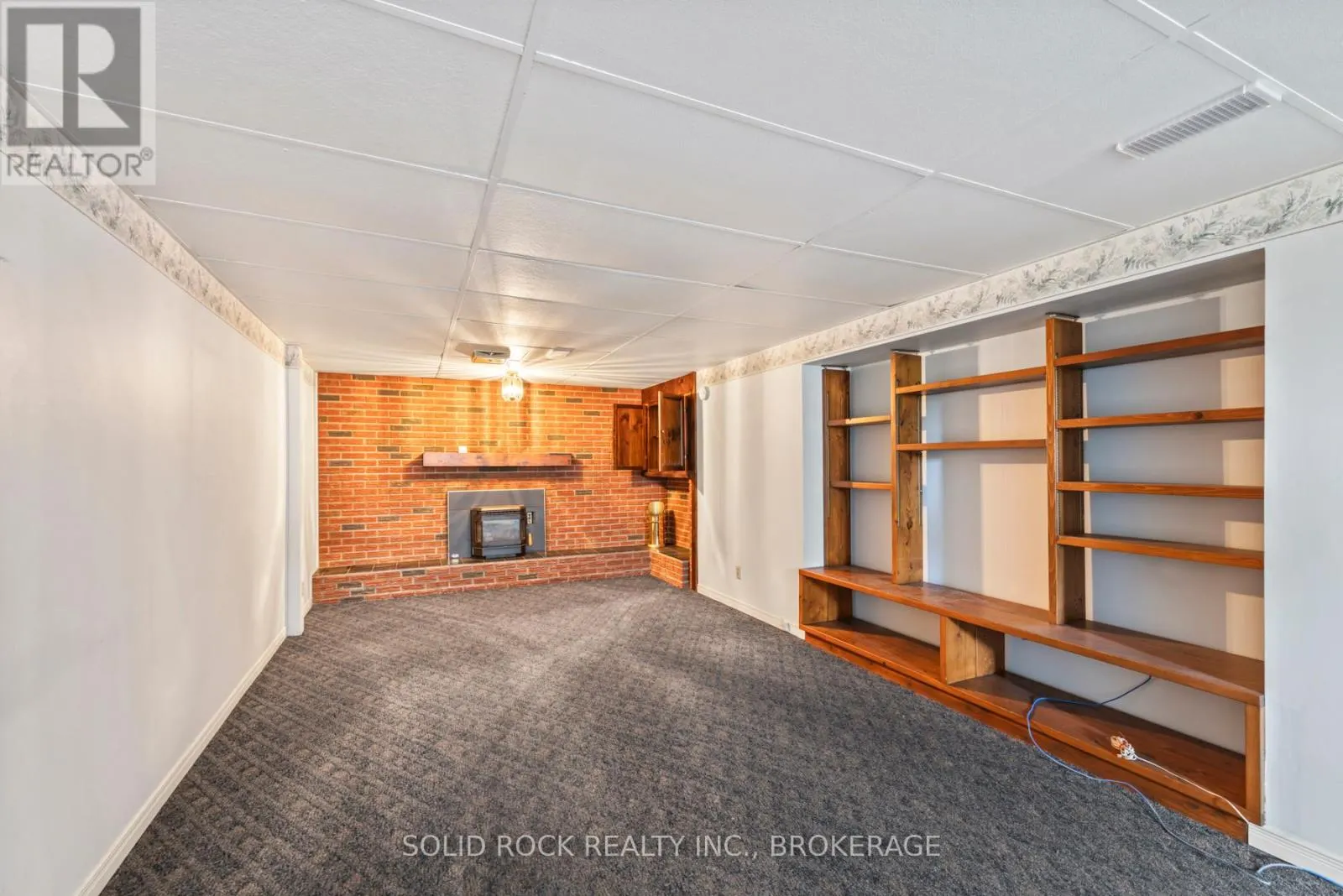 565 QUEEN STREET