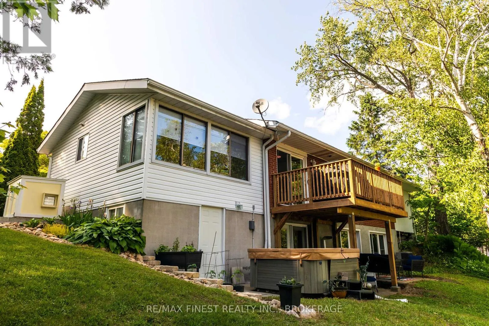 1016 JEWEL ROAD