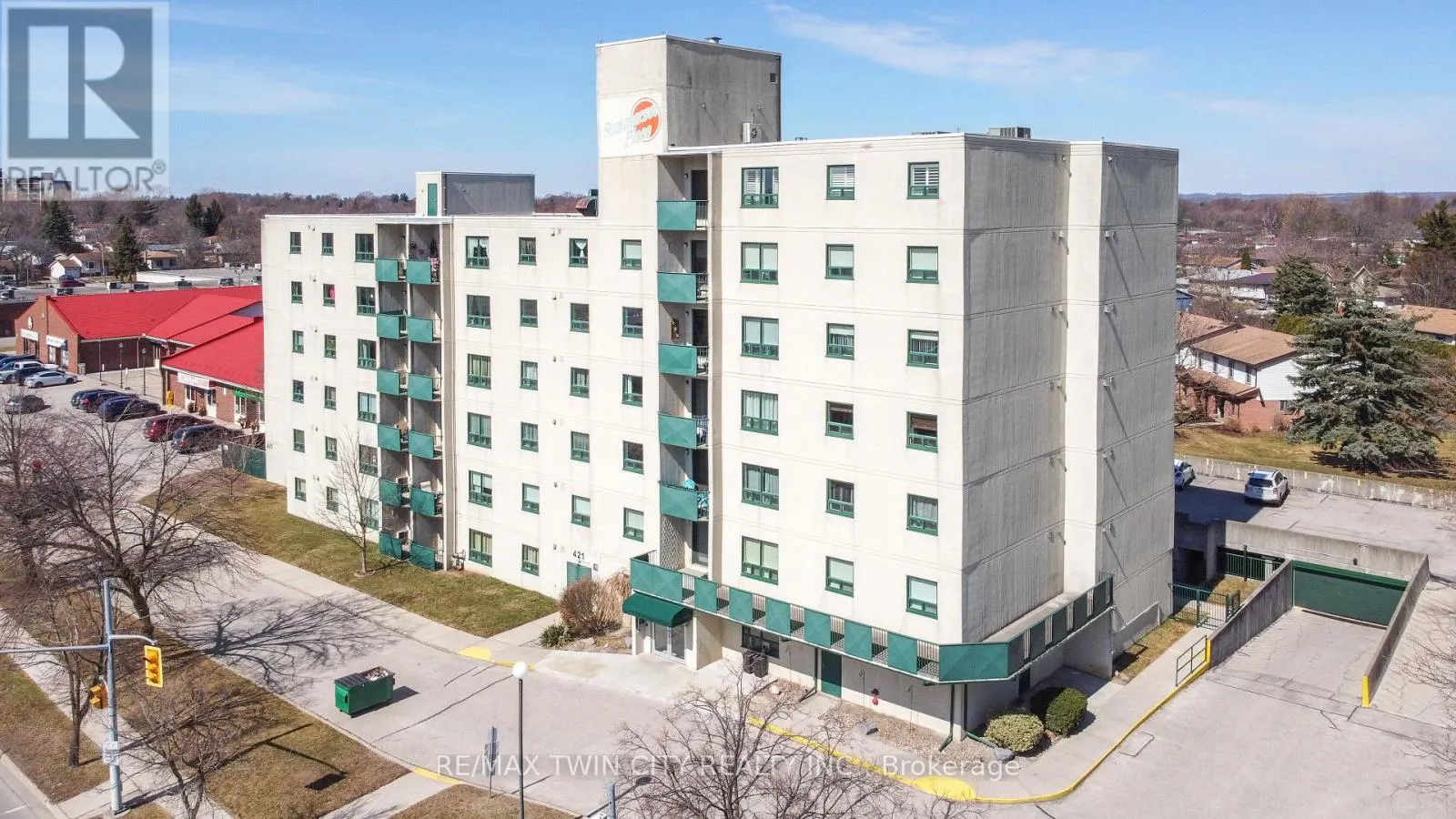 301 - 421 FAIRVIEW DRIVE