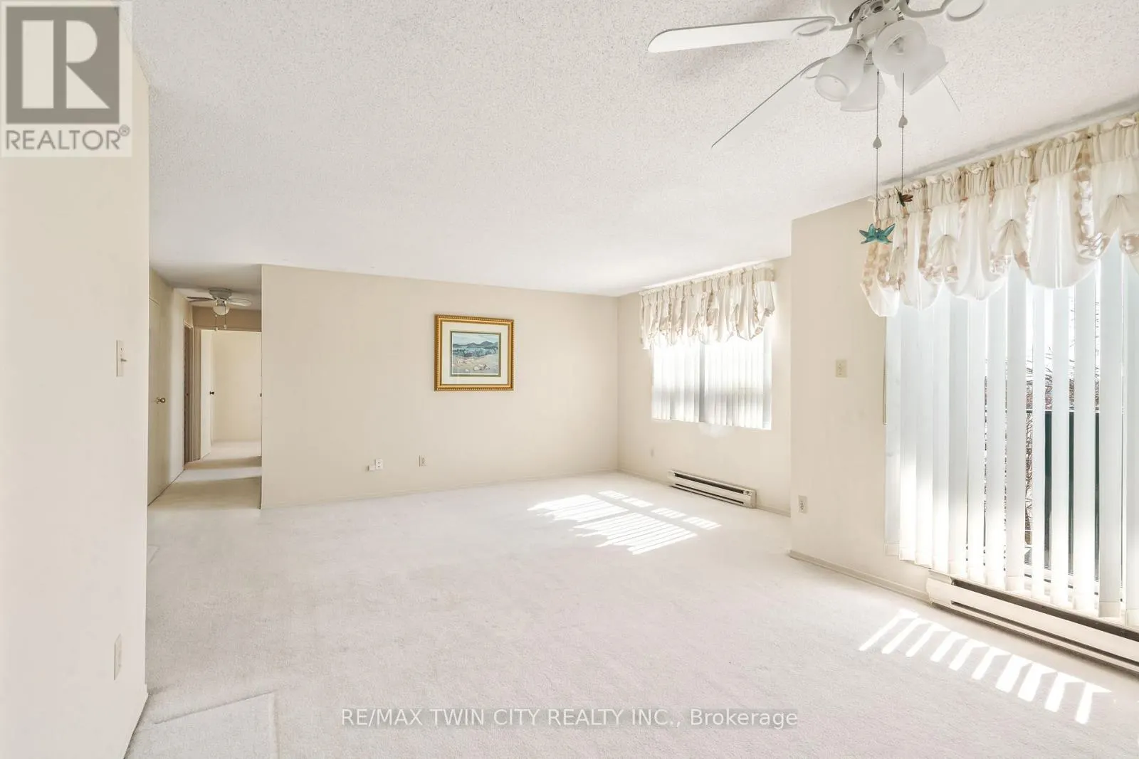 301 - 421 FAIRVIEW DRIVE