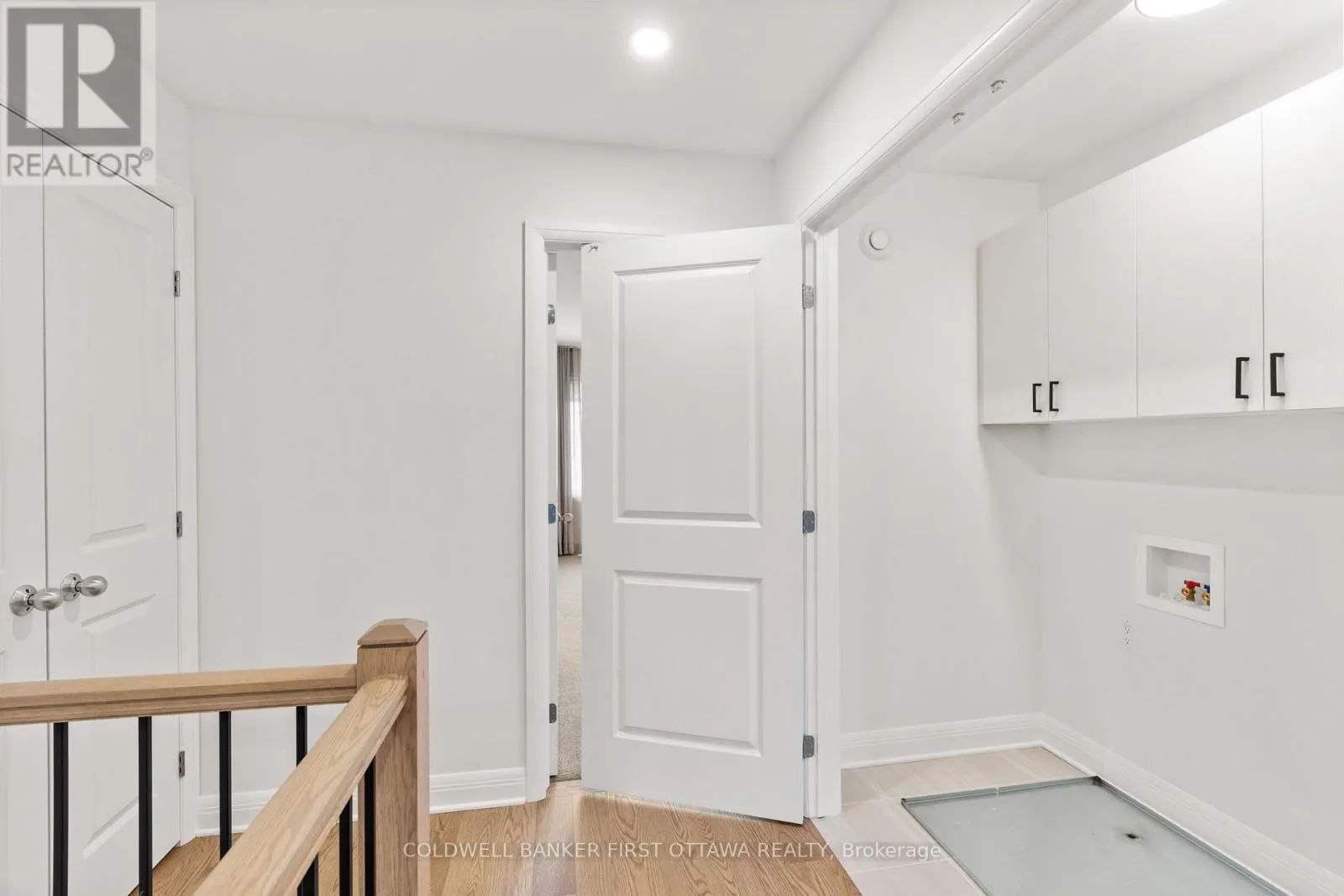 25 UTMAN CRESCENT