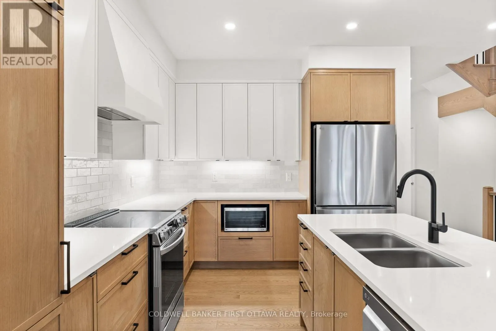 25 UTMAN CRESCENT