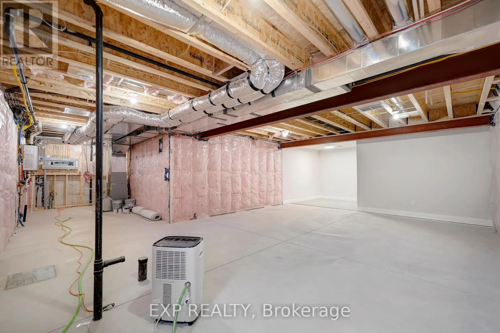 6 - 24 GRAPEVIEW DRIVE, #6