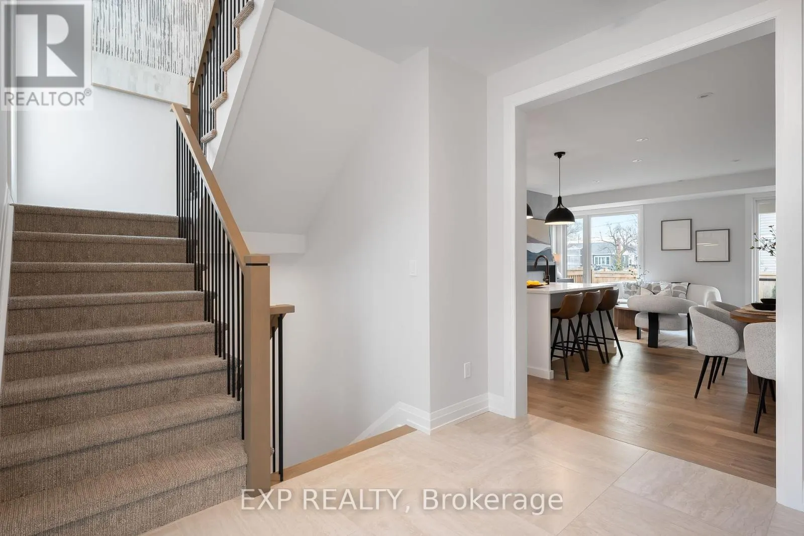 6 - 24 GRAPEVIEW DRIVE, #6