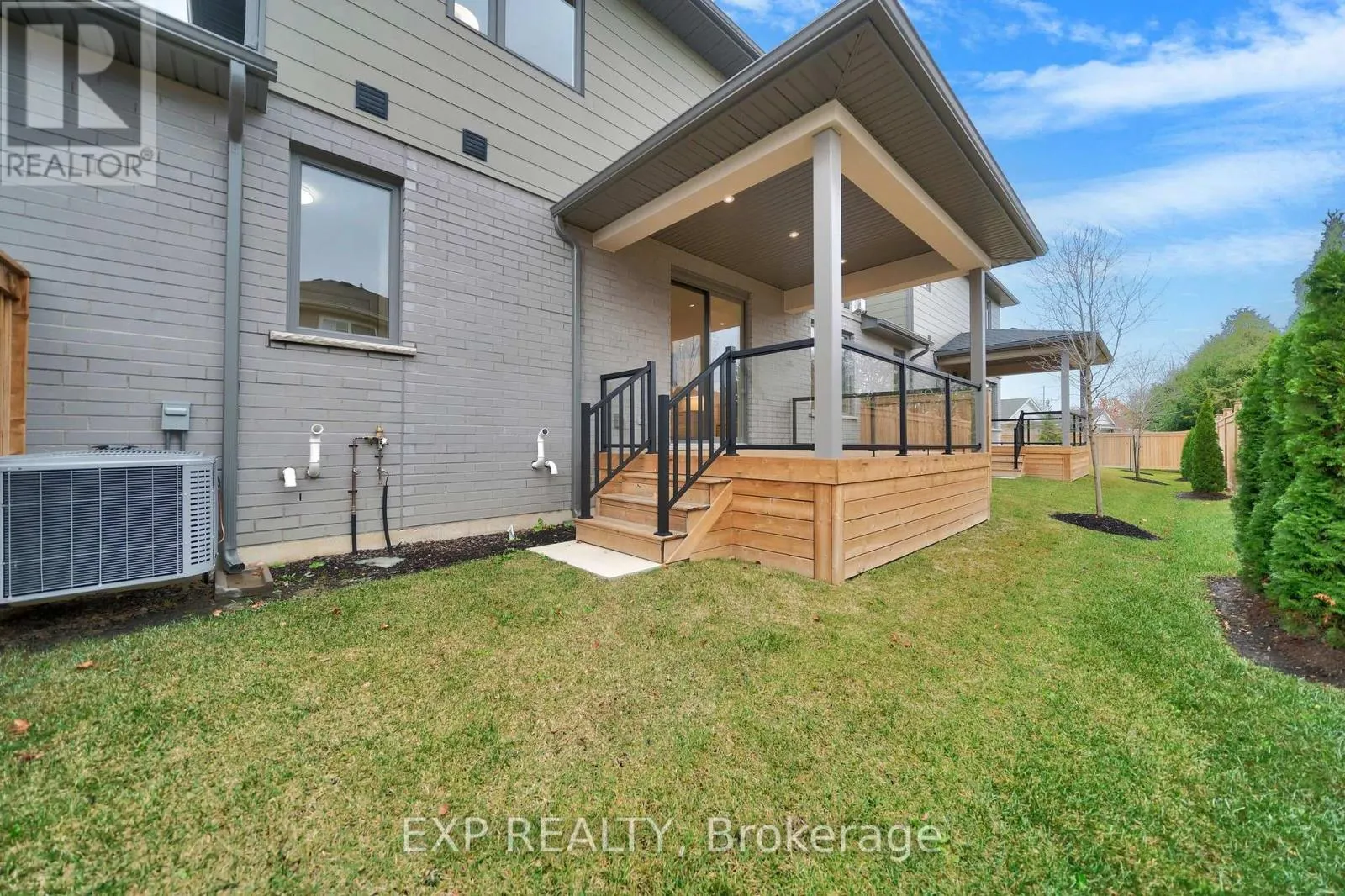 6 - 24 GRAPEVIEW DRIVE, #6