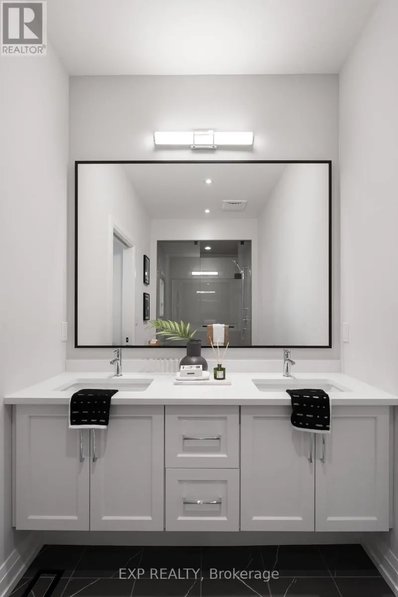 6 - 24 GRAPEVIEW DRIVE, #6
