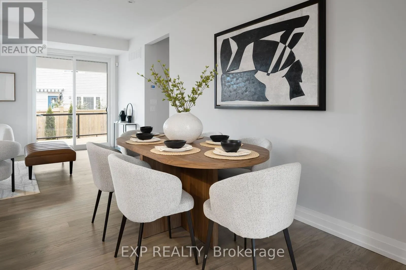 6 - 24 GRAPEVIEW DRIVE, #6