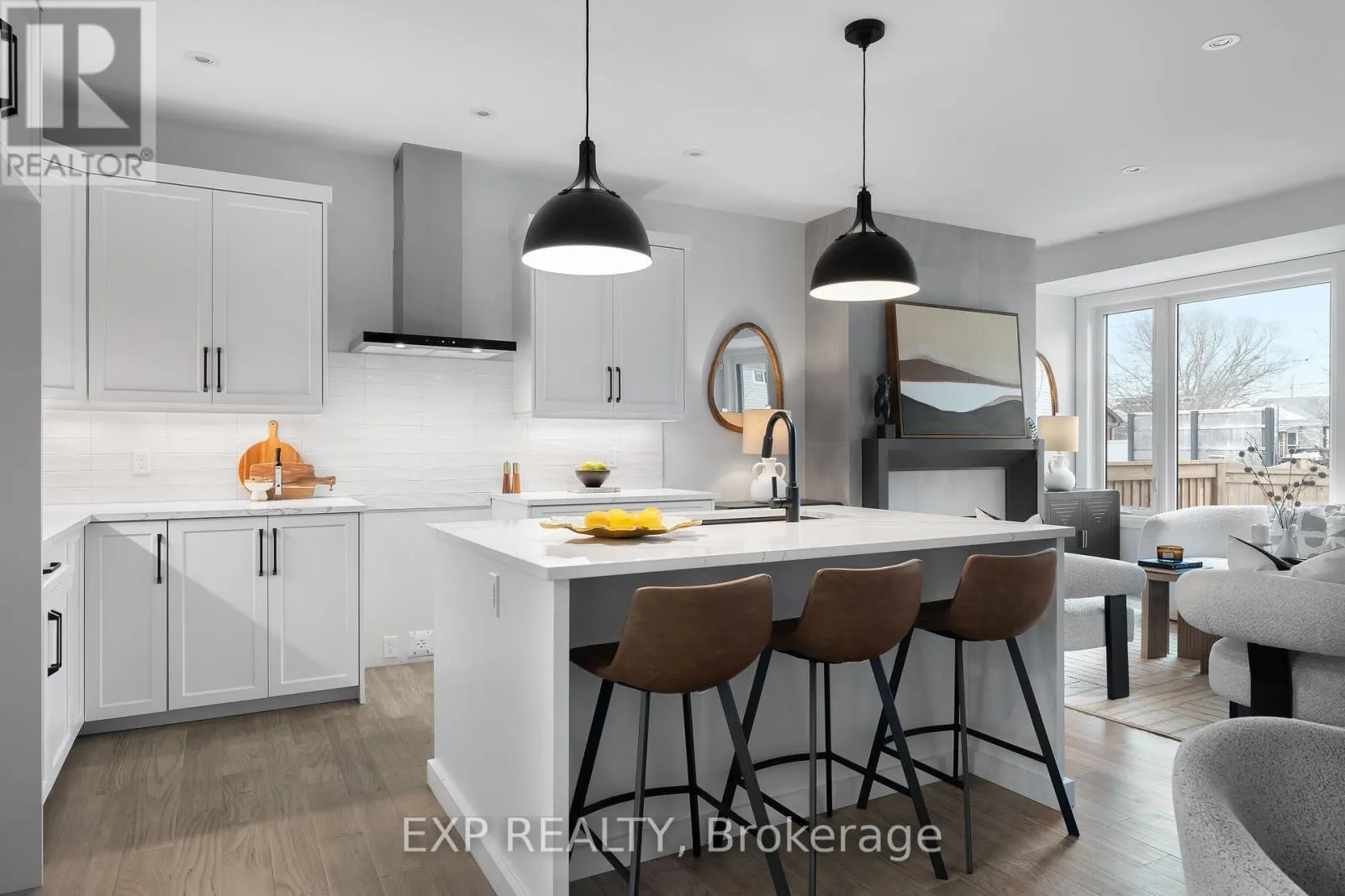 6 - 24 GRAPEVIEW DRIVE, #6