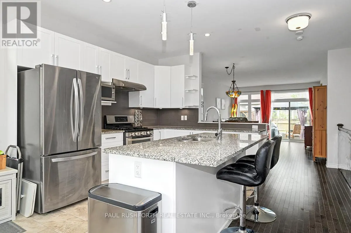 552 SILVERBELL CRESCENT
