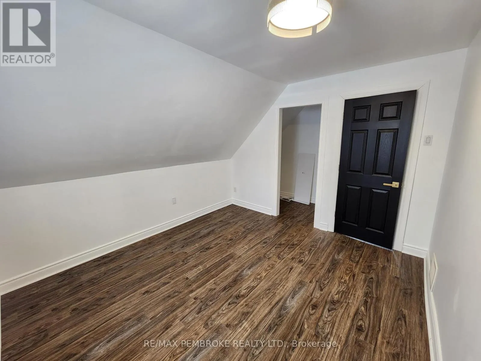 541 GIROUX STREET
