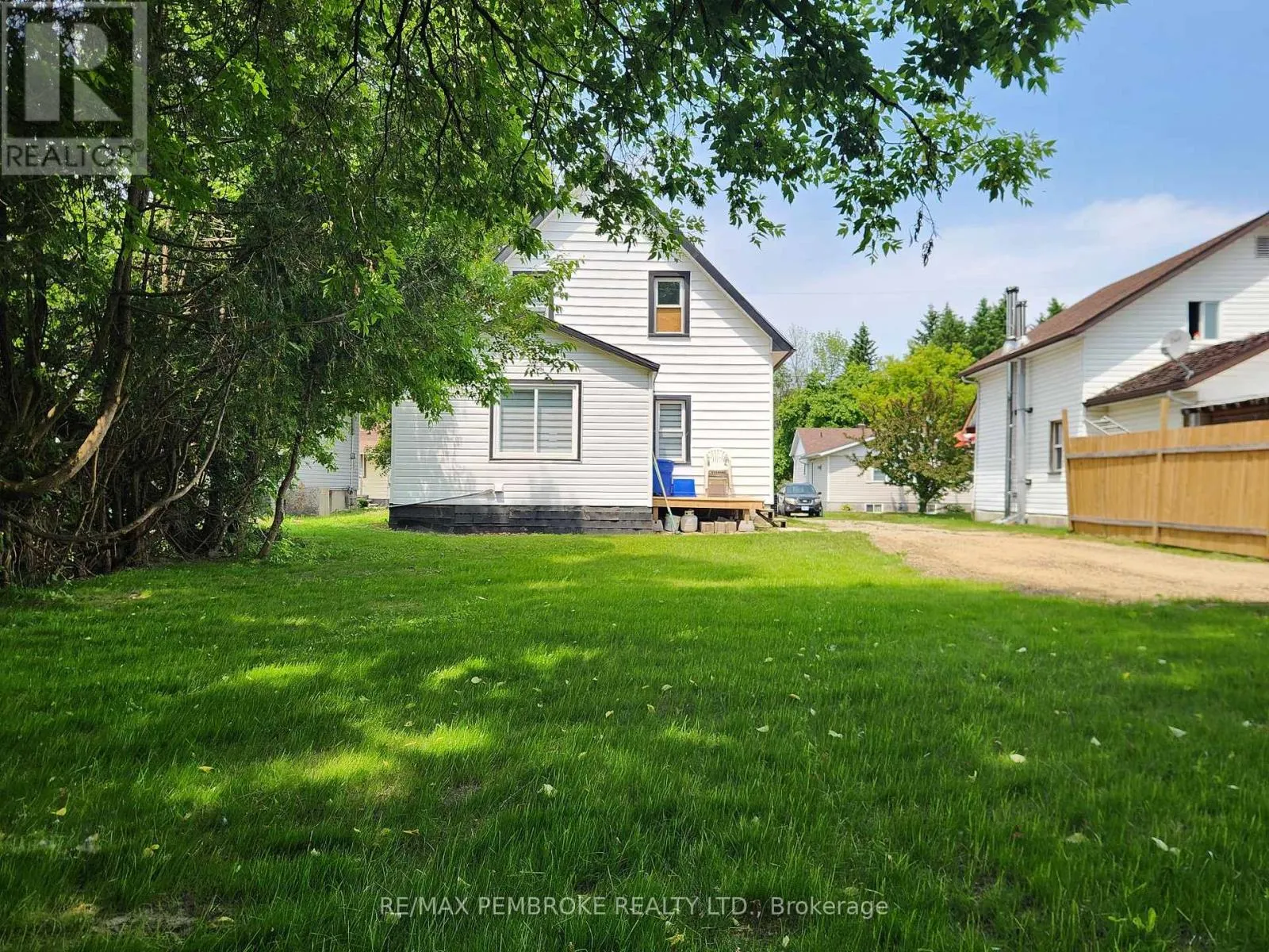 541 GIROUX STREET