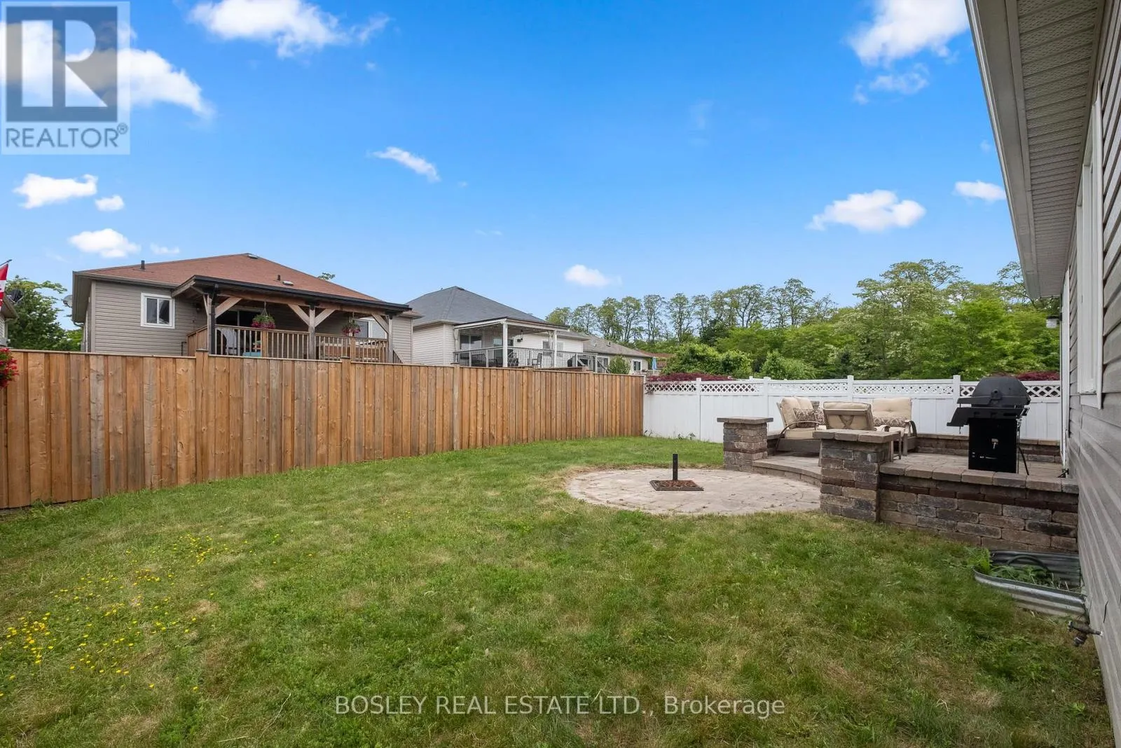 4 AUSTIN COURT
